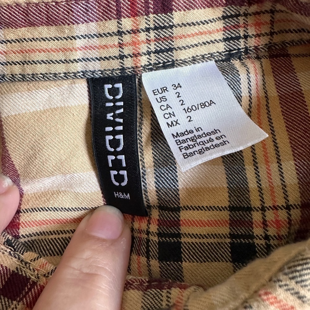 Divided H&M Flannel Size 2 - Picture 4 of 4